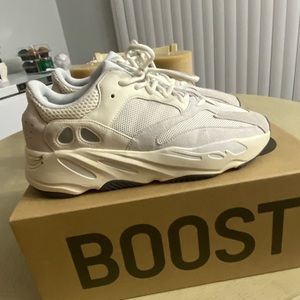 Yeezy 700 analogs